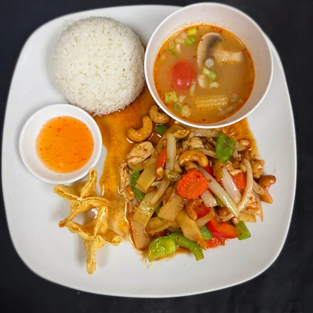 Cashew Nut Stir-Fry (Lunch).
